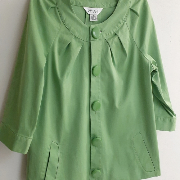 Allison Taylor Top Woman Casual Business Attire Solid Green Size 8 - Picture 2 of 6